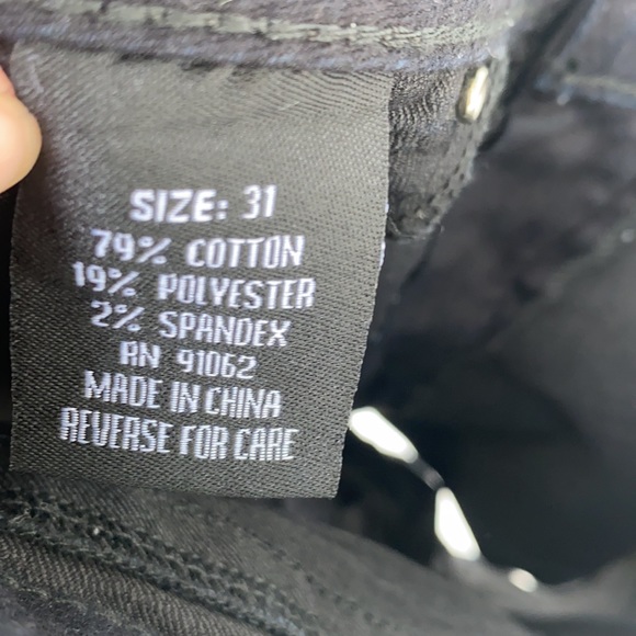 Standards & Practices denim shorts with sparkles - Picture 4 of 13